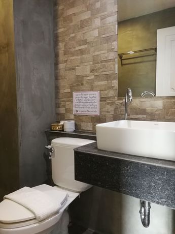 Imagen de la habitación del Hotel Narai Iyara Palace Lopburi. Foto 10