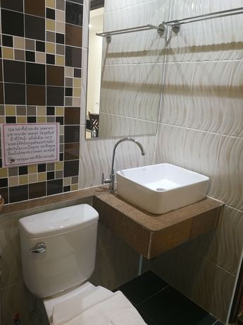 Imagen de la habitación del Hotel Narai Iyara Palace Lopburi. Foto 13