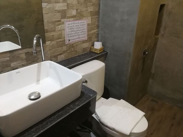 Imagen de la habitación del Hotel Narai Iyara Palace Lopburi. Foto 14