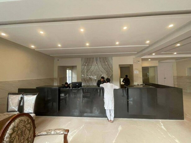 Imagen de los interiores del Hotel Naran Creek. Foto 22