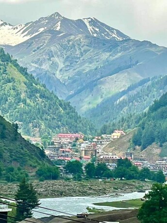 Imagen general del Hotel Naran Hills. Foto 15
