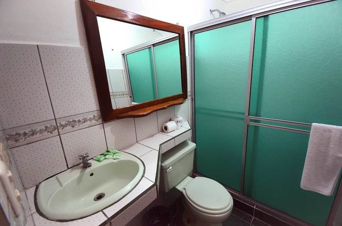 Imagen de la habitación del Hotel Naranjal. Foto 16