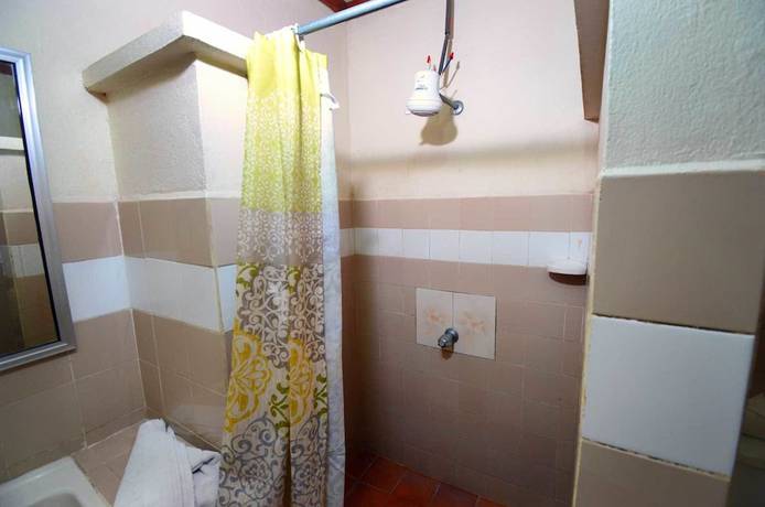 Imagen de la habitación del Hotel Naranjal. Foto 17