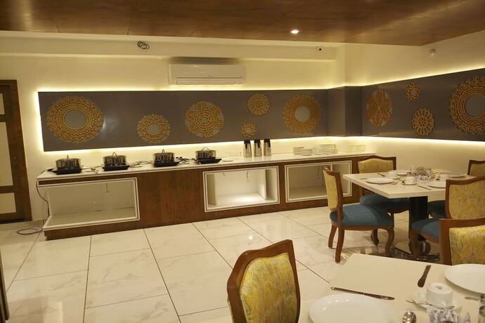 Imagen del bar/restaurante del Hotel Narayanam, Kotah. Foto 19