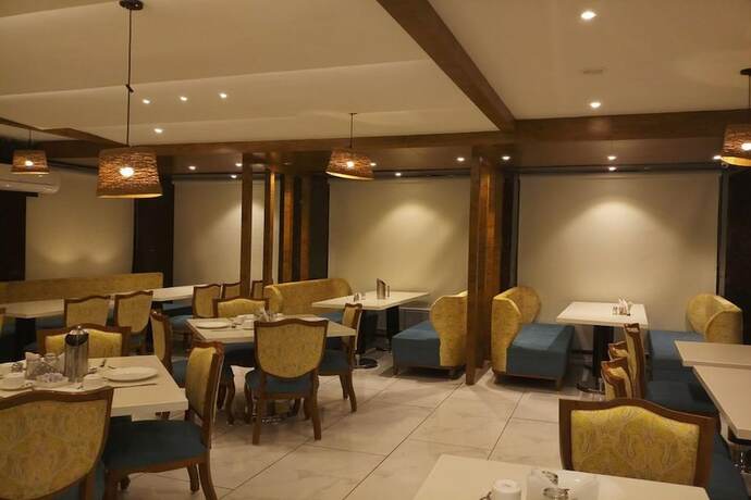 Imagen del bar/restaurante del Hotel Narayanam, Kotah. Foto 20