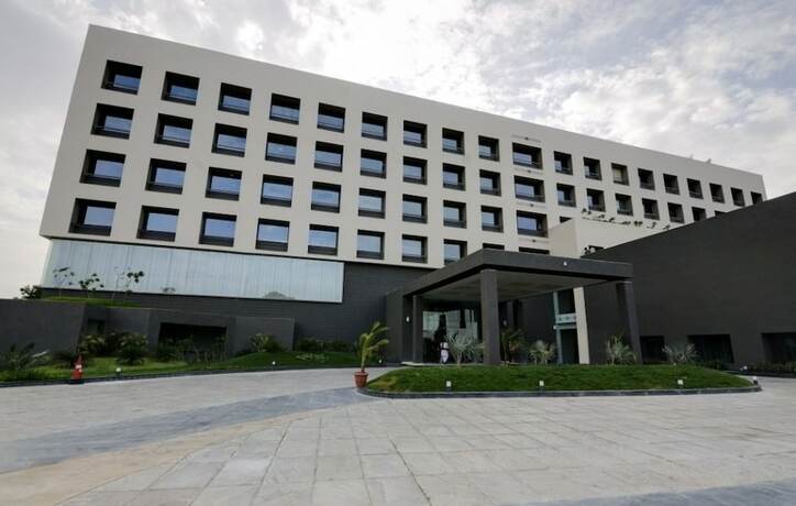 Imagen general del Hotel Narayani Heights and Resort. Foto 2