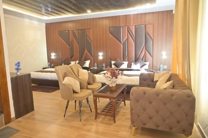 Imagen de la habitación del Hotel Narayani Palace. Foto 12