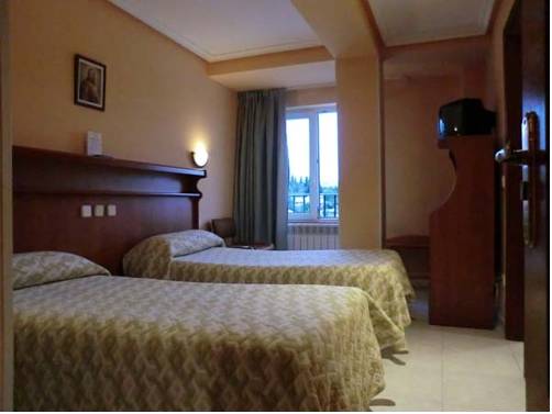 Imagen de la habitación del Hotel Narcea, Reocín. Foto 16