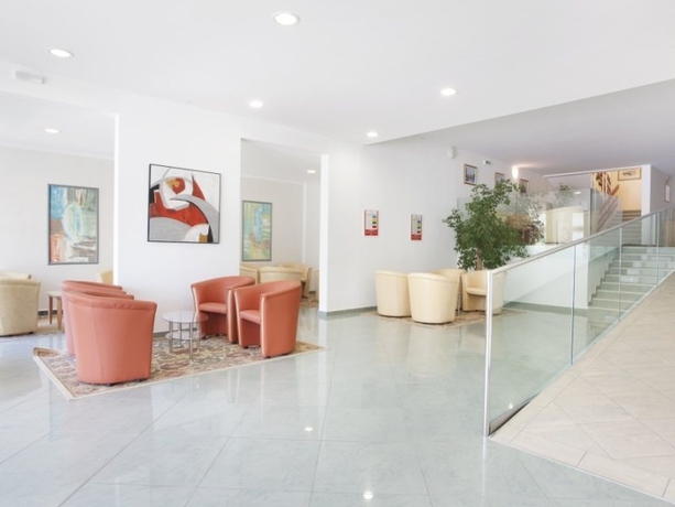 Imagen general del Hotel Narcis. Foto 8