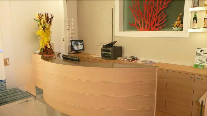 Imagen de los interiores del Hotel Narcisi. Foto 12