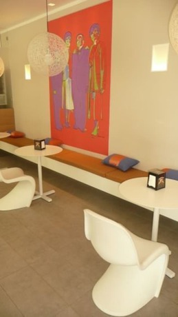 Imagen de los interiores del Hotel Narcisi. Foto 15