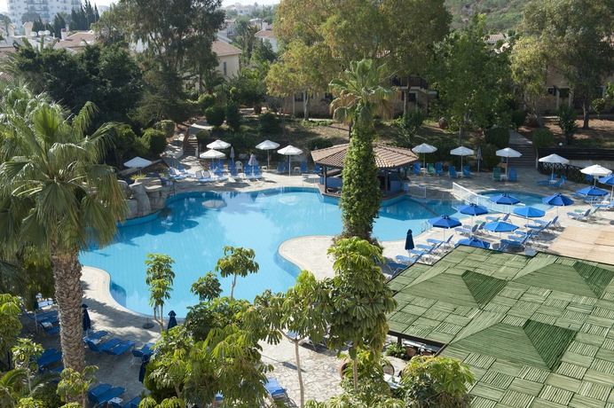 Imagen de la piscina del Hotel Narcissos Waterpark Resort. Foto 14