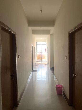 Imagen de los interiores del Hotel Narendra Guest House. Foto 6