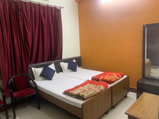 Imagen de la habitación del Hotel Narendra Guest House. Foto 4