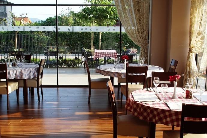 Imagen general del Hotel Narenta, Grad Metković. Foto 1