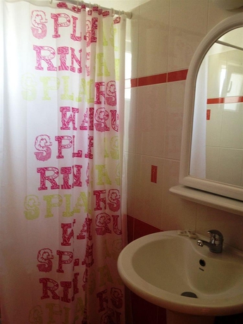 Imagen general del Hotel Narges. Foto 2