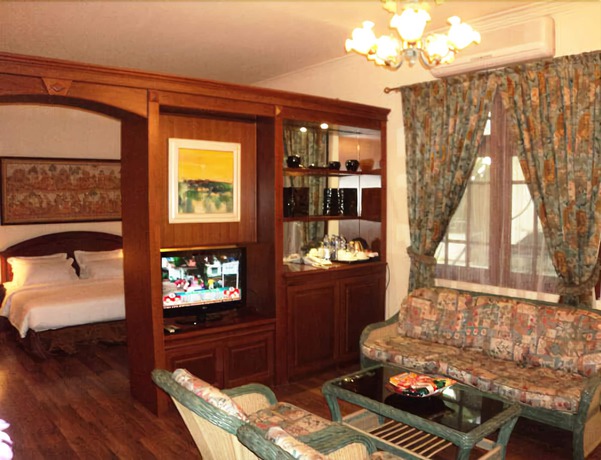 Imagen de la habitación del Hotel Narita Hotel Tulungagung. Foto 11