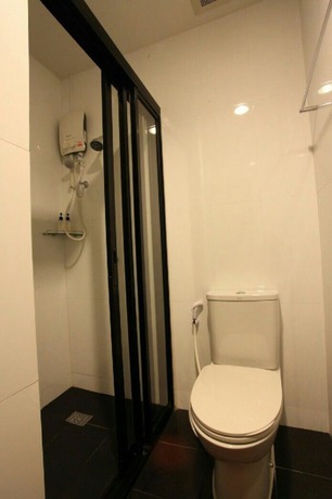 Imagen del bar/restaurante del Hotel Narita@amata. Foto 2