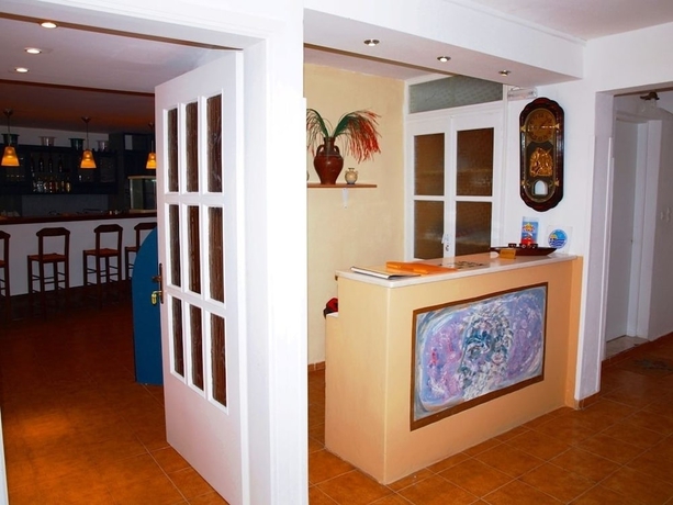 Imagen de los interiores del Hotel Narkissos. Foto 18