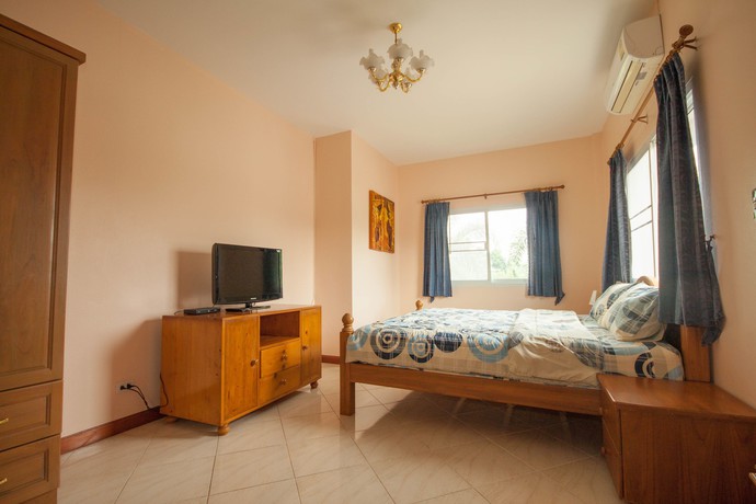 Imagen de la habitación del Hotel Narnia Resort Pattaya 2. Foto 7