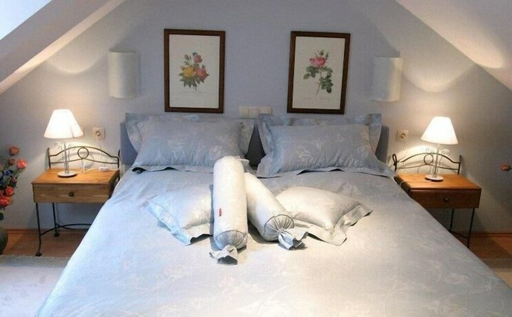 Imagen de la habitación del Hotel Narona. Foto 10