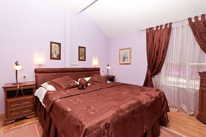 Imagen de la habitación del Hotel Narona. Foto 14