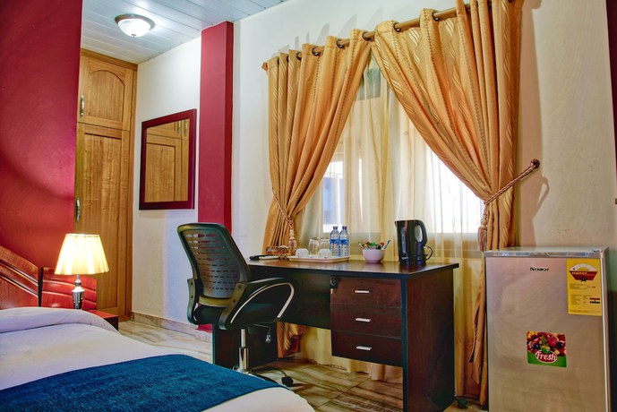 Imagen de la habitación del Hotel Narpos. Foto 6
