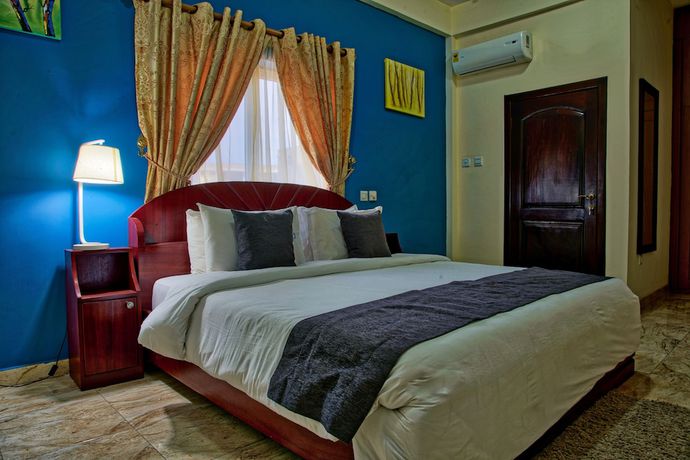 Imagen de la habitación del Hotel Narpos. Foto 8