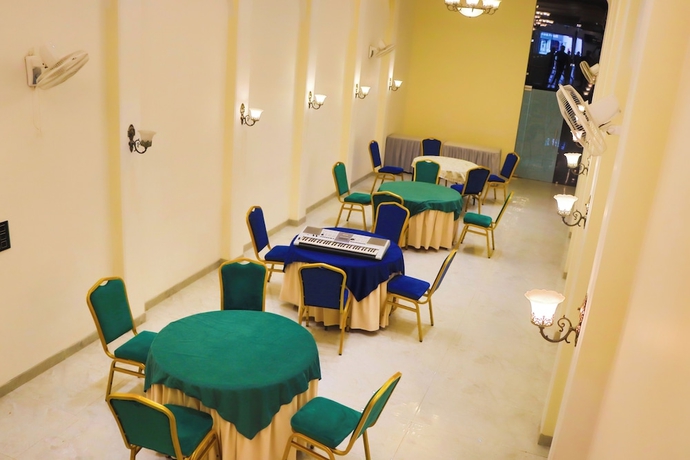 Imagen de los interiores del Hotel Narrow Gauge. Foto 16