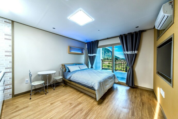 Imagen de la habitación del Hotel Narsha Resort. Foto 4