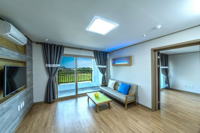 Imagen de la habitación del Hotel Narsha Resort. Foto 17
