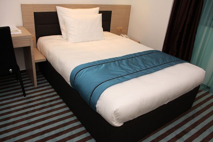 Imagen de la habitación del Hotel Nartel. Foto 7