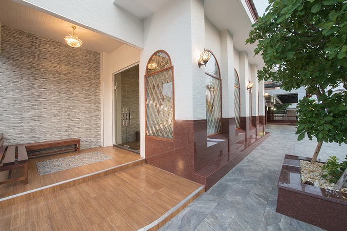 Imagen de los exteriores del Hotel Nartsiri Residence and. Foto 18