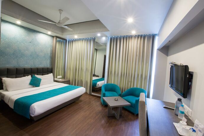 Imagen de la habitación del Hotel Narula's Aurrum. Foto 17