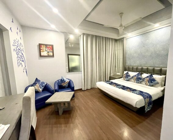 Imagen de la habitación del Hotel Narula's Aurrum. Foto 19