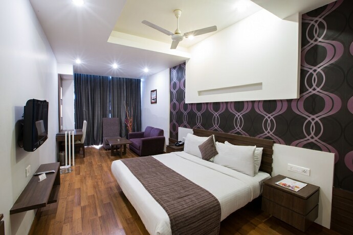 Imagen de la habitación del Hotel Narula's Aurrum. Foto 20