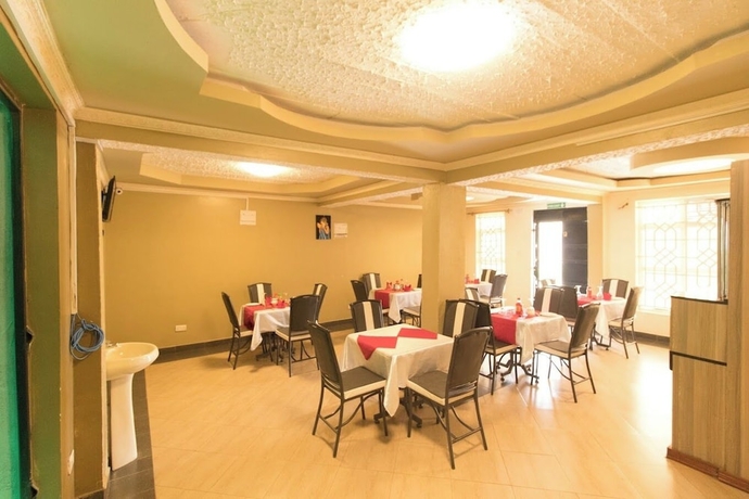 Imagen del bar/restaurante del Hotel Narumoro Africa One. Foto 4