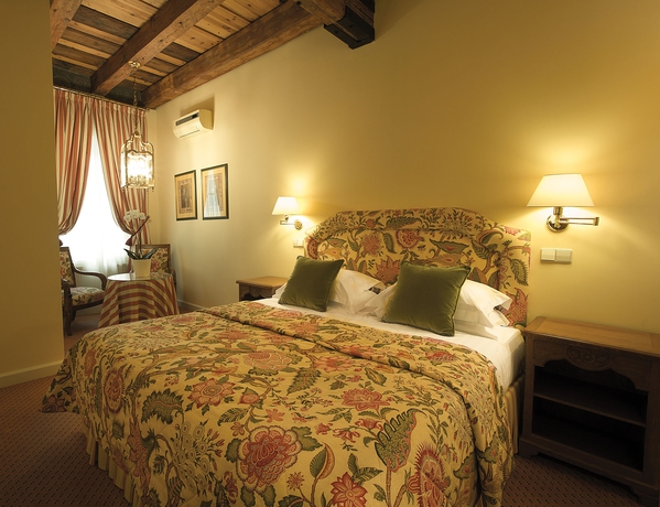 Imagen de la habitación del Hotel Narutis. Foto 7