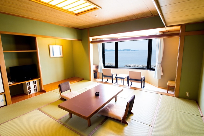 Imagen de la habitación del Hotel Naruto Grand Kaigetsu. Foto 7
