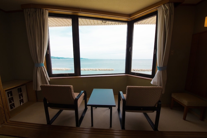 Imagen de la habitación del Hotel Naruto Grand Kaigetsu. Foto 11