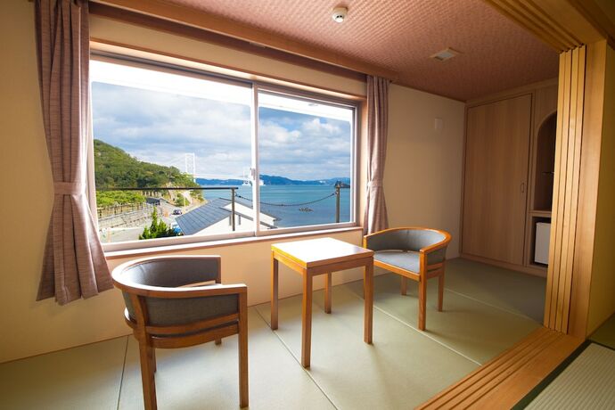 Imagen de la habitación del Hotel Naruto Kaigetsu Bettei Taimaru Kaigetsu. Foto 16
