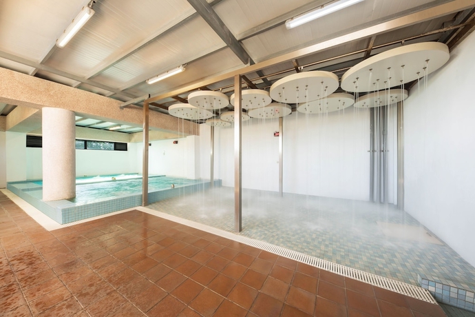 Imagen de la piscina del Hotel Naruwan Galaxy Place. Foto 16