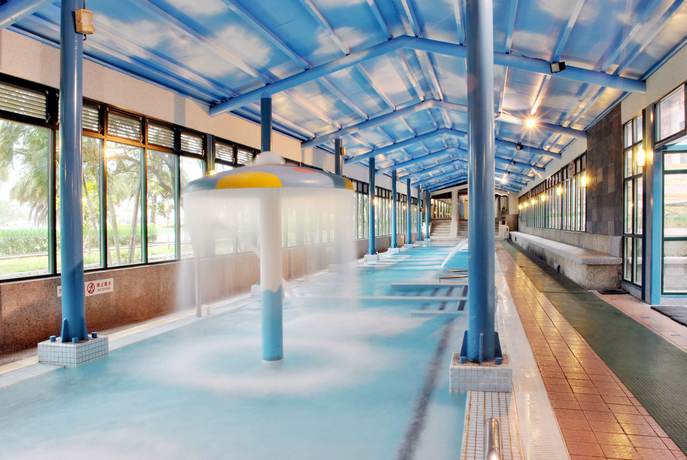 Imagen de la piscina del Hotel Naruwan Inn. Foto 18