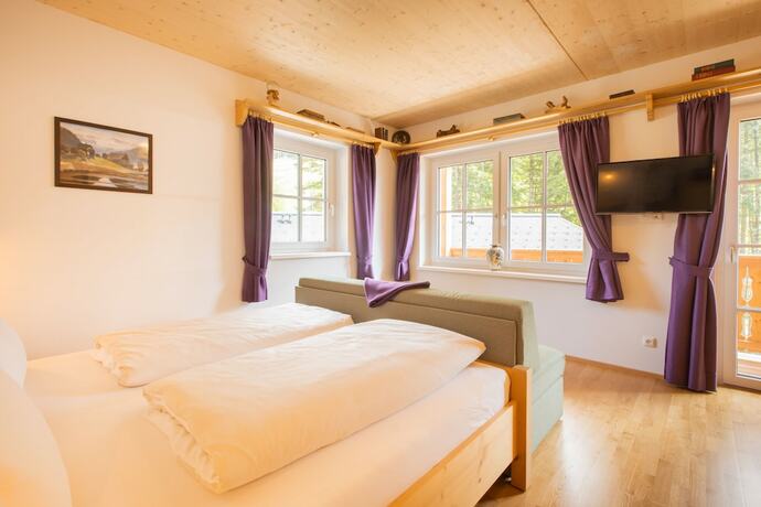 Imagen de la habitación del Hotel Narzissendorf Zloam. Foto 13