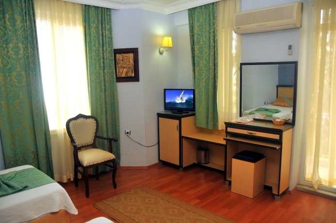 Imagen de la habitación del Hotel Nasa Flora. Foto 6