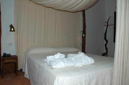 Imagen de la habitación del Hotel Nascar. Foto 5