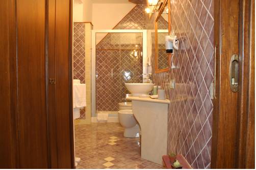Imagen de la habitación del Hotel Nascar. Foto 10