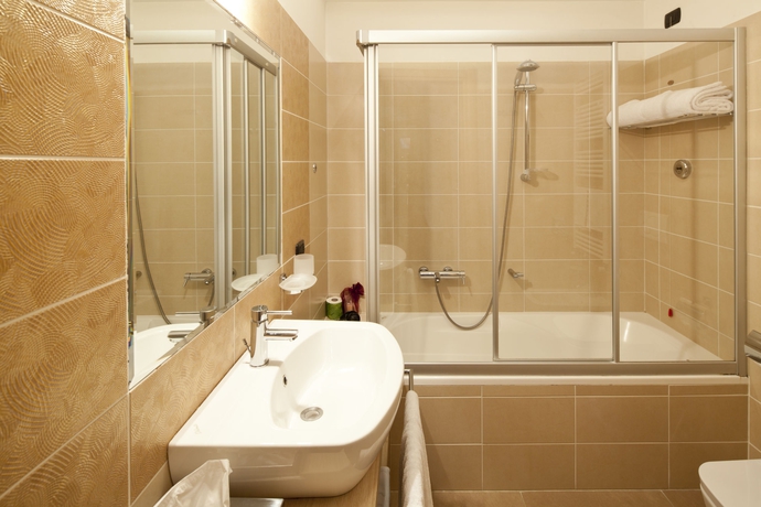 Imagen de la habitación del Hotel Nasco. Foto 4