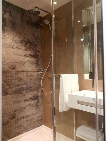 Imagen de la habitación del Hotel Nash Pratik. Foto 12