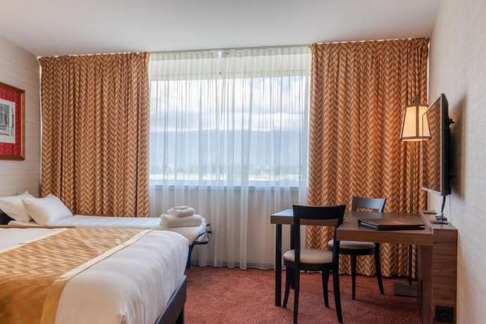 Imagen de la habitación del Hotel Nash Suites Airport. Foto 5